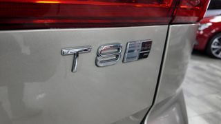 VOLVO XC60 2.0 T8 AWD Inscription Auto