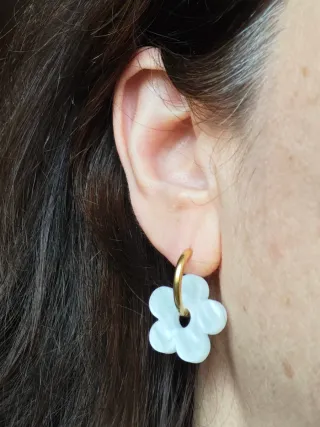 Pendientes aro con flor