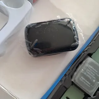 Smartwatch + Auricolari Bluetooth