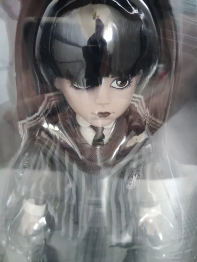 WEDNESDAY UNIFORM LIVING DEAD DOLLS MEZCO