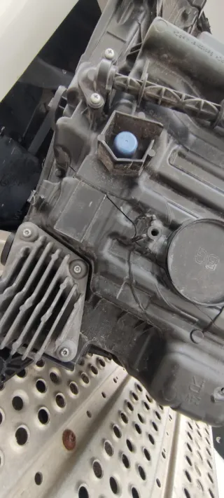 Faro Mercedes Benz Actros 2025 mp6 lado copiloto