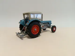 Tractor escala 1/43