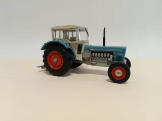Tractor escala 1/43