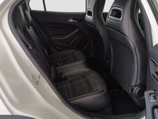 MERCEDES GLA 220 d 7G-DCT