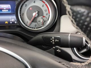 MERCEDES GLA 220 d 7G-DCT