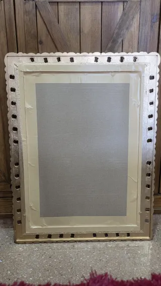 Espejo decorativo dorado y blanco