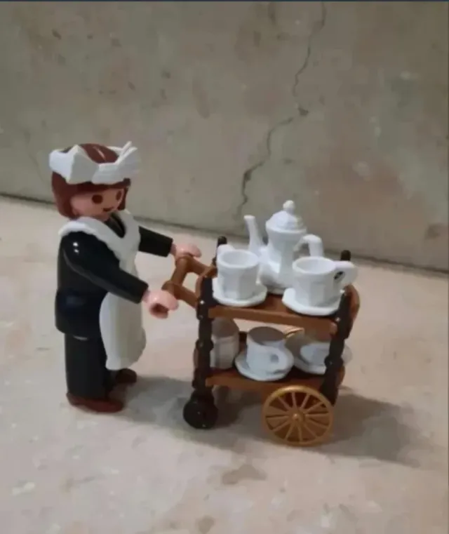 Playmobil victoriano. Doncella.