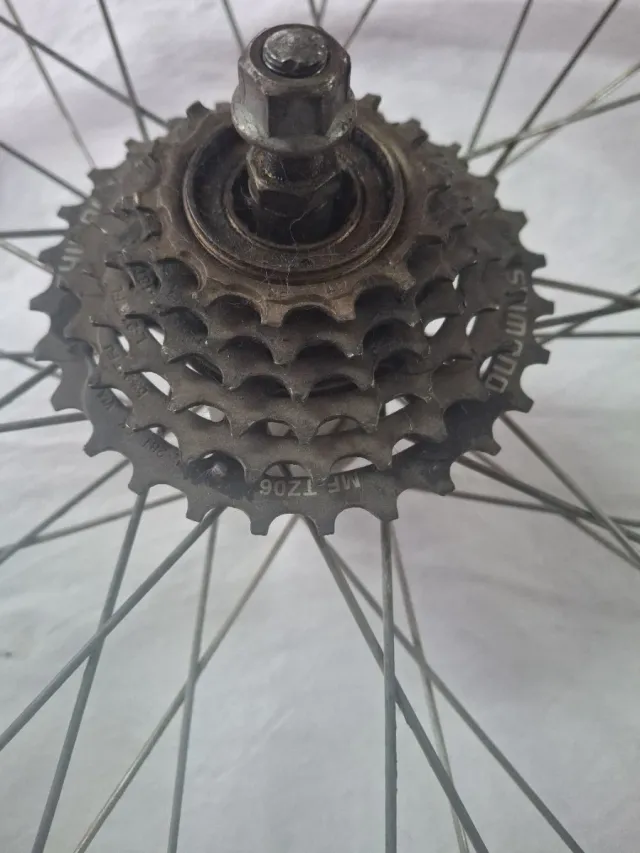 Rueda MTB 26 con 6 piñones