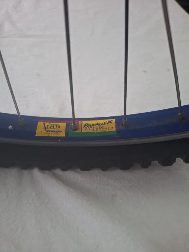 Rueda MTB 26 con 6 piñones