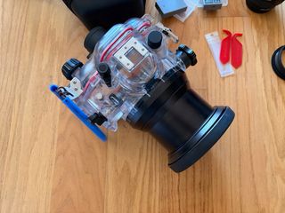 Olympus E-410 con  carcasa fotosub