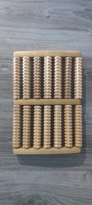Masajeador de pies de madera