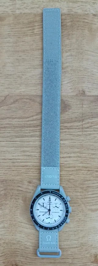 Orologio Swatch Mission to Moon 1965 nuovo a 28 EUR