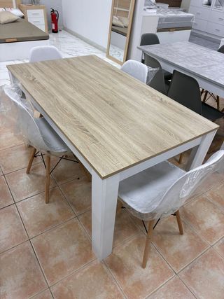 Mesa comedor moderna + 4 Sillas blancas
