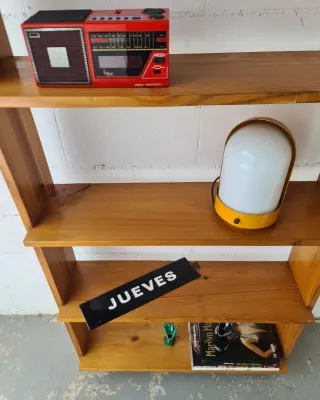 Estantería Pino Melis. Vintage 70s.