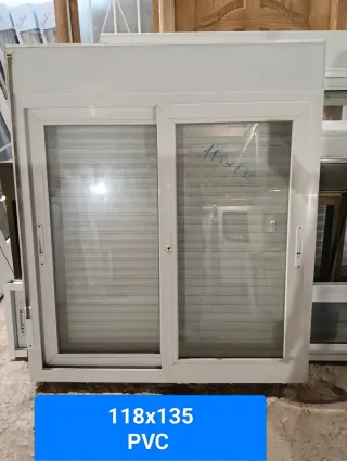 Ventana PVC corredera 118x135
