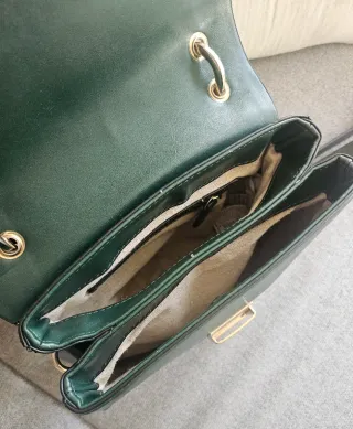 bolso Zara verde y dorado