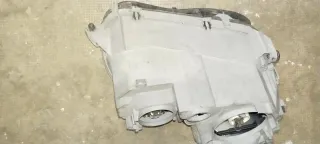 Faro Izquierdo Mercedes Clase C W203