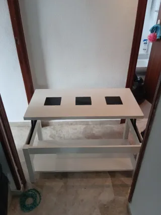 Mesa de centro elevable blanca