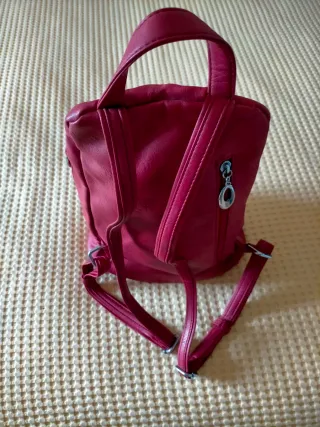 Mochila Piel Vegana  nueva , antirrobo.