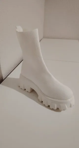 Botín calcetín blanco sin estrenar