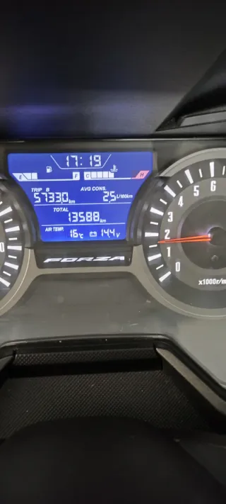 Honda Forza 125 - Muy cuidada y Revisada (Vigo)