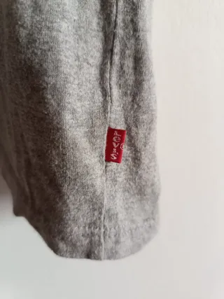 Camiseta Levi's Logo Icónico Gris