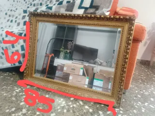 Espejo Vintage Dorado Marco Tallado