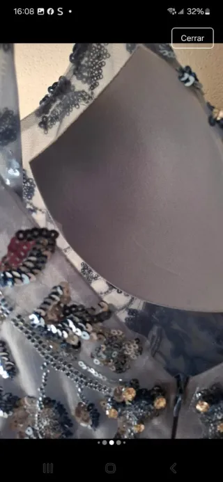 Traje de boda gris plateado con pedrería