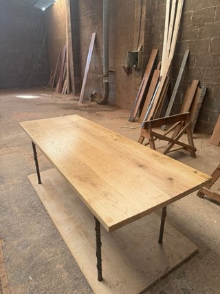 Mesa de madera de roble.  2,10 m x 0,80 x 0,04