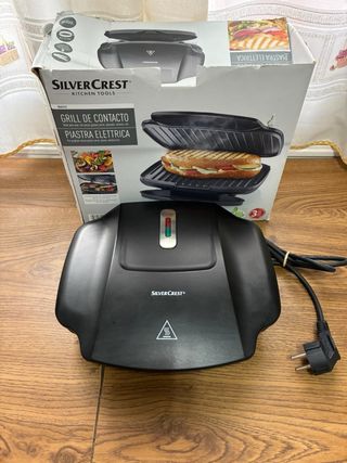 PLANCHA DE COCINA PEQUEÑA EN SU CAJA