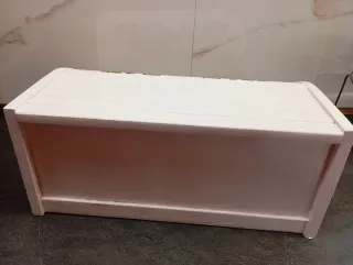 Panera de madera decorada a mano