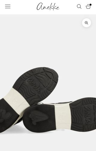 Botín Deportivo Negro Anekke