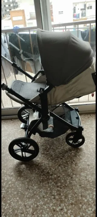 Silla de coche para bebé hay más cosas es un quit