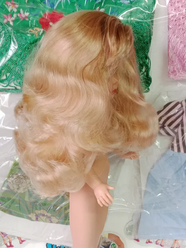 Muñeca coleción copia Nancy clásica nueva