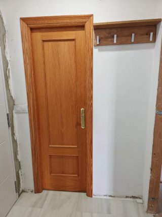 Puertas madera.