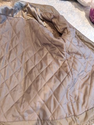 Parka mujer beige con capucha y pelo