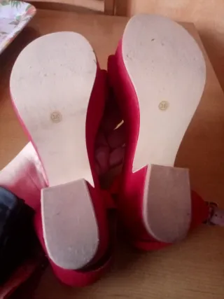 Sandalias rojas plataforma talla 38
