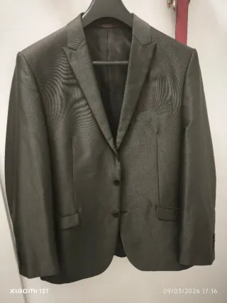 Chollazo Traje de hombre chaqueta y pantalón