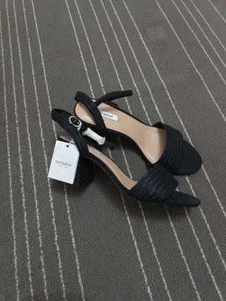 Sandalias Pull&Bear Negras