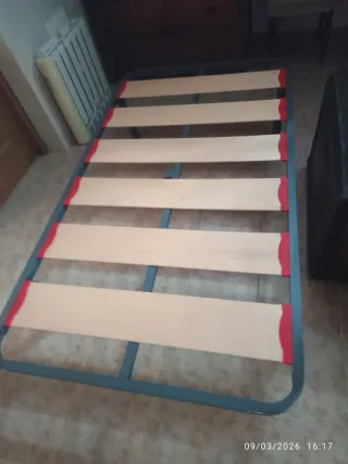 Somier 1.05m Madera y Metal