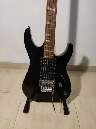 Guitarra Eléctrica KOBRAT Floyd Rose Negra