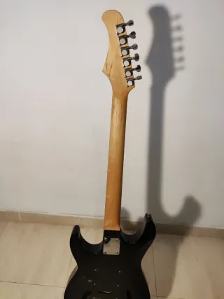Guitarra Eléctrica KOBRAT Floyd Rose Negra