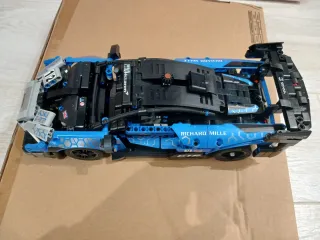 LEGO Technic 42123 McLaren Senna GTR