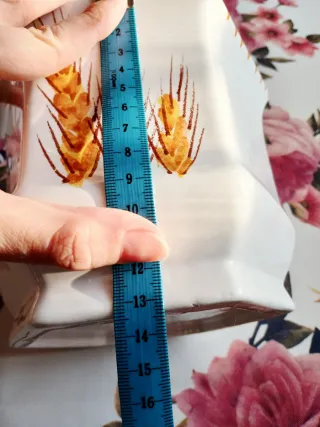 Vaso decorativo con spighe di grano