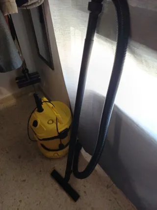 Aspiradora Karcher como nueva