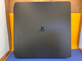 PS4 Slim 500Gb + Spider-Man + FIFA 22