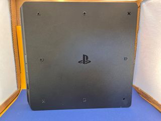 PS4 Slim 500Gb + Spider-Man + FIFA 22