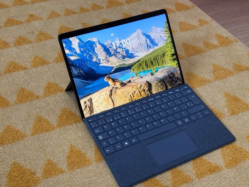 Surface Pro 9 i7 16GB + teclado + pen | Como nuevo afbeelding 4
