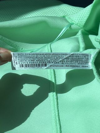 Chaqueta crop verde Zara con cremallera – XS