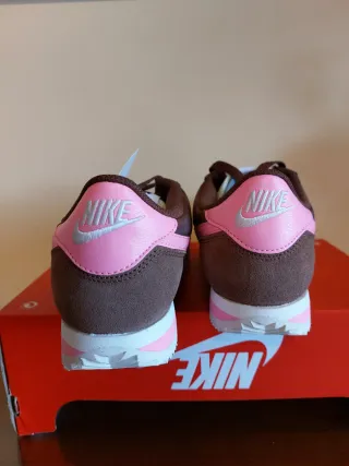 Nike Cortez Marrón y Rosa